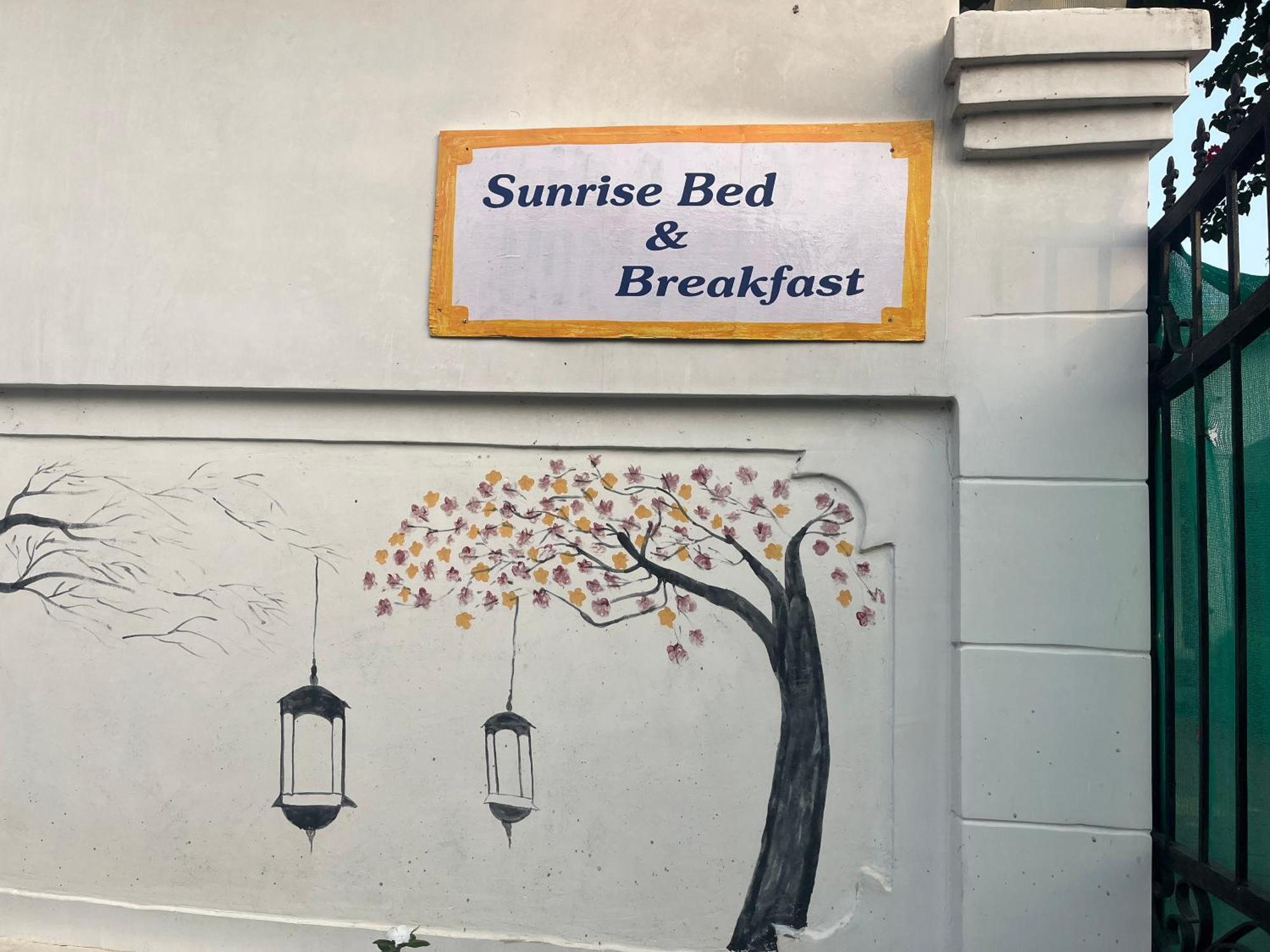 Sunrise Bed & Breakfast Khajurāho Buitenkant foto