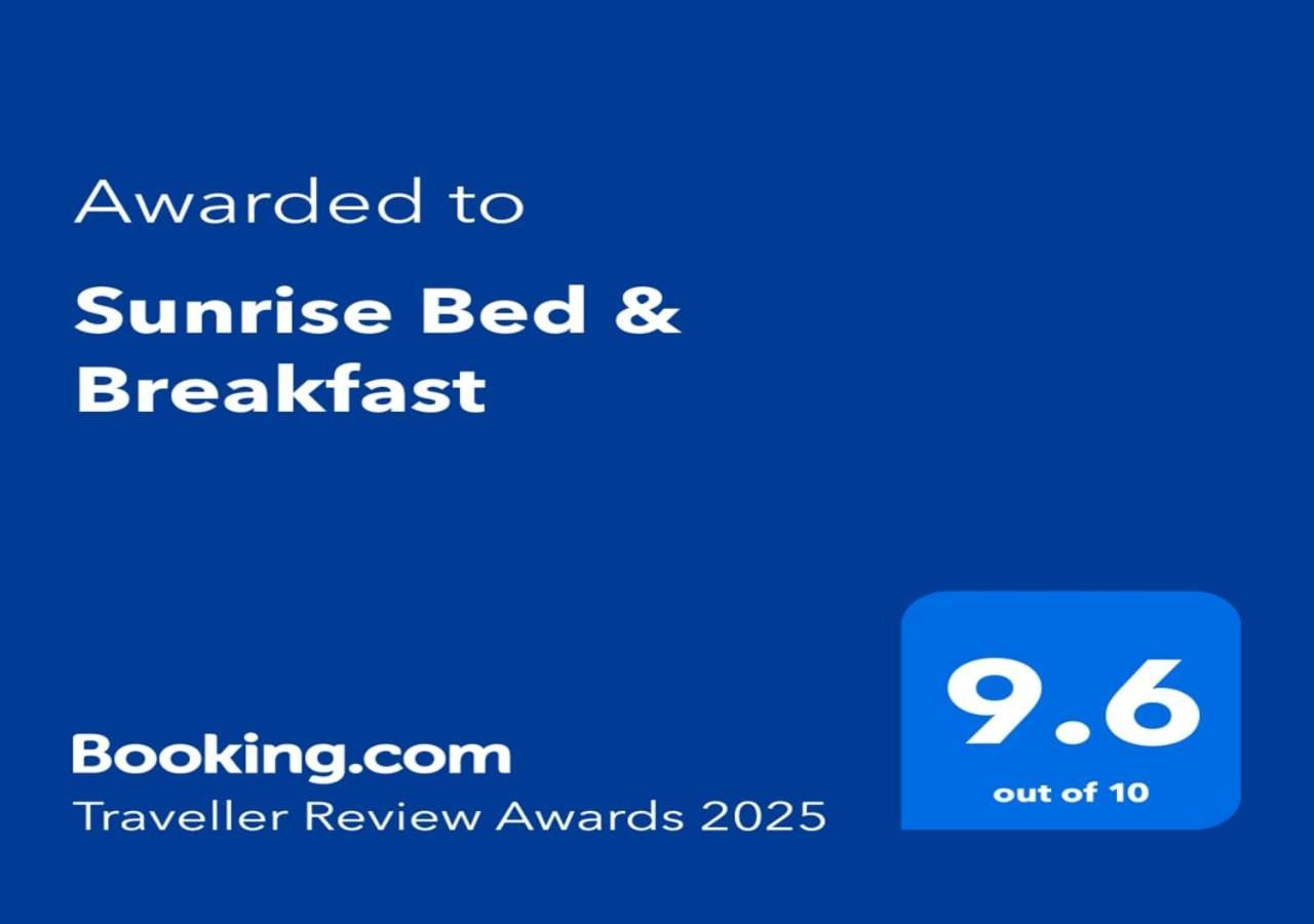 Sunrise Bed & Breakfast Khajurāho Buitenkant foto